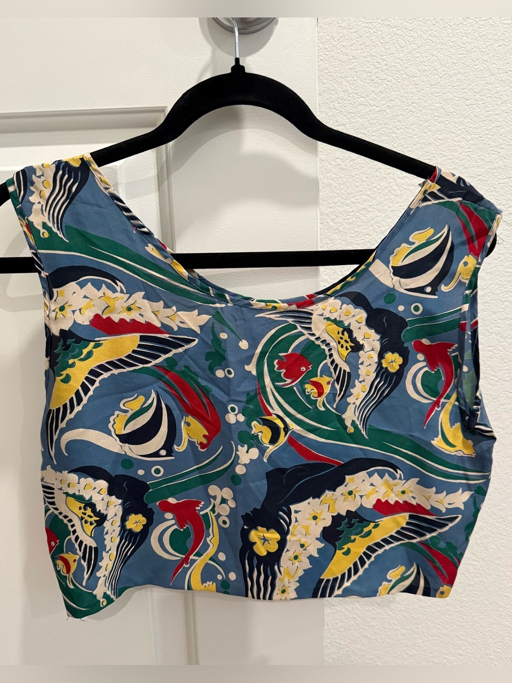 Women’s Avanti Silk Printed Sleeveless Crop Top, Size Small